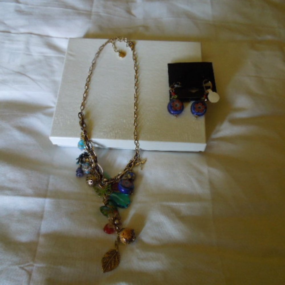 NWT Hand Crafted Statement Necklace & Earring Set